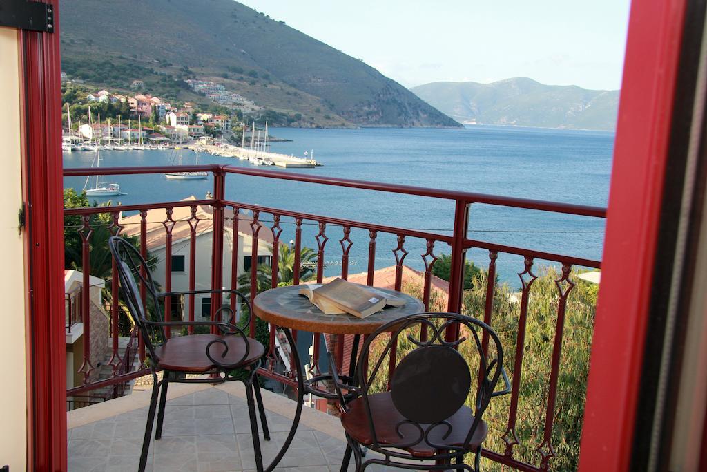 Greka Ionian Suites Айя-Евфимия Экстерьер фото