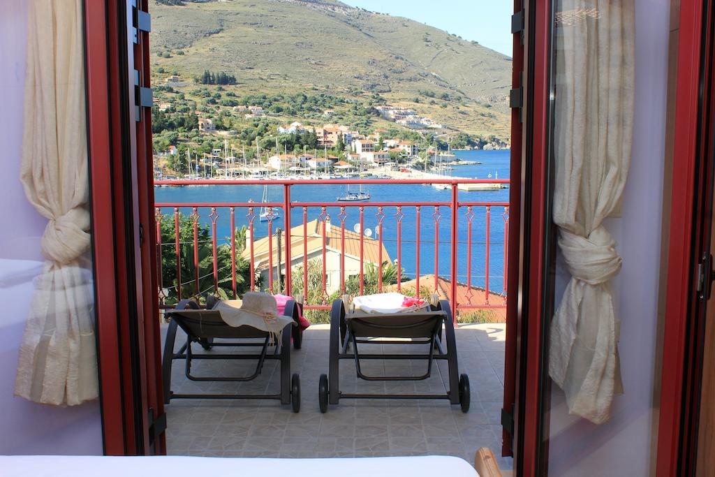 Greka Ionian Suites Айя-Евфимия Экстерьер фото