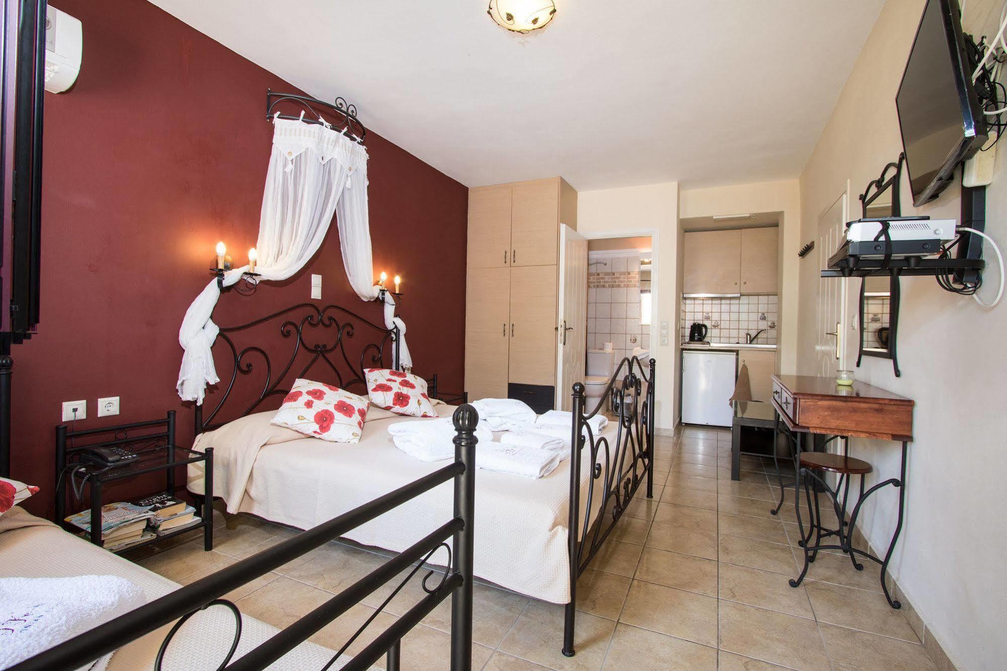 Greka Ionian Suites Айя-Евфимия Экстерьер фото