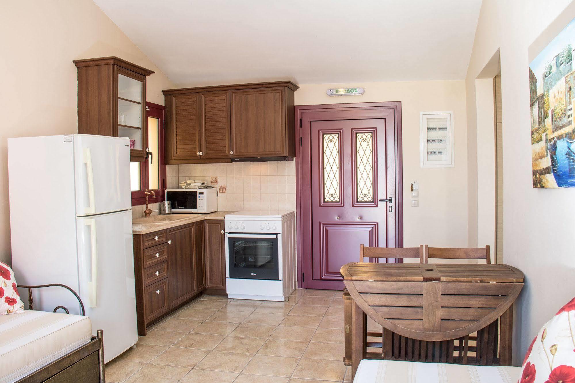 Greka Ionian Suites Айя-Евфимия Экстерьер фото